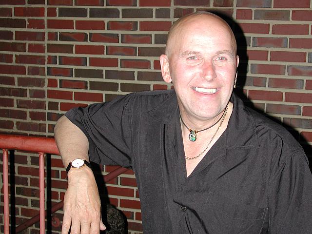 Kelly was outside having a smoke before the show
We will all miss you, Kelly.